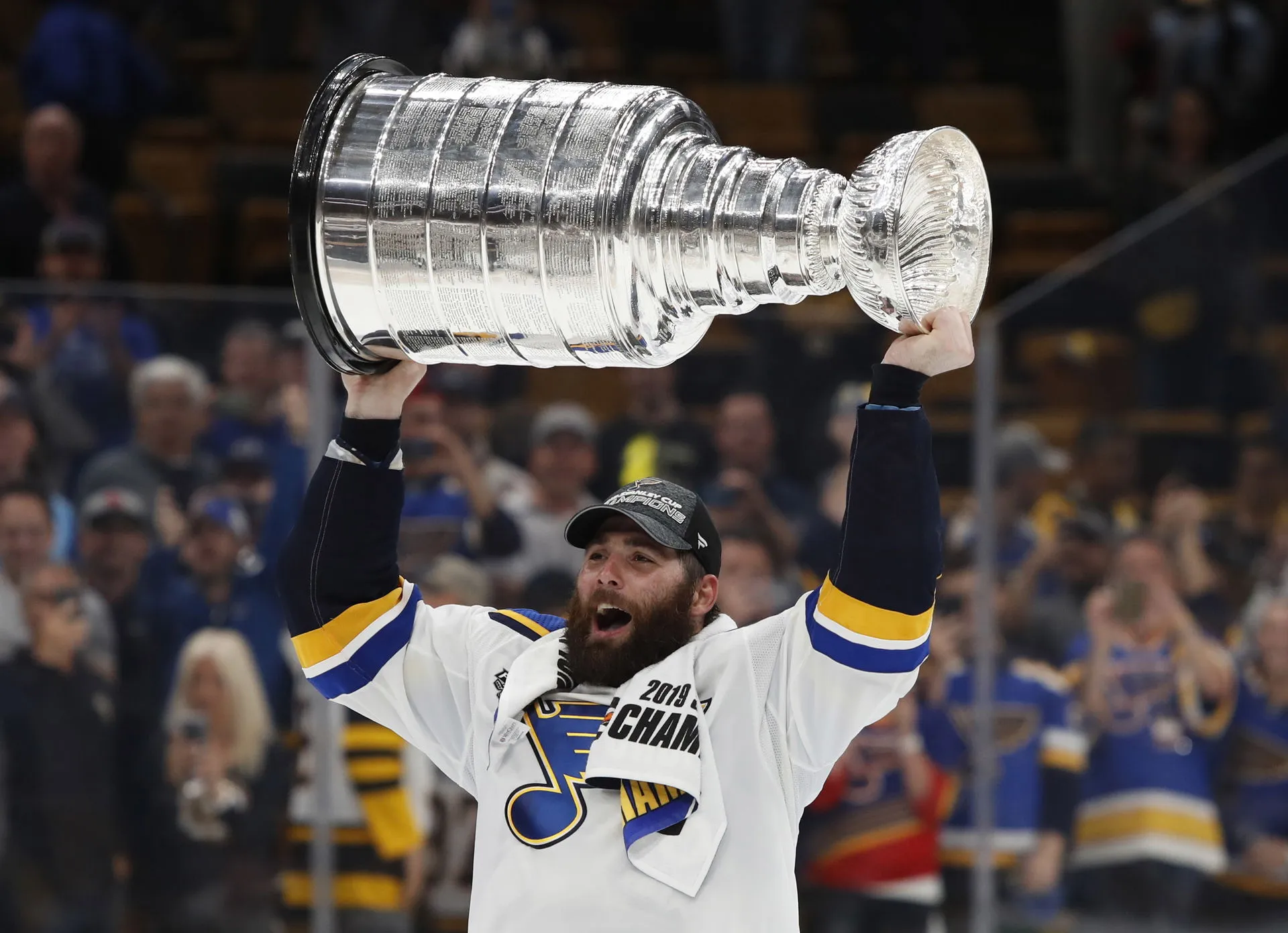 St. Louis Blues: The Surprising Comeback That Has Fans on the Edge of Their Seats!