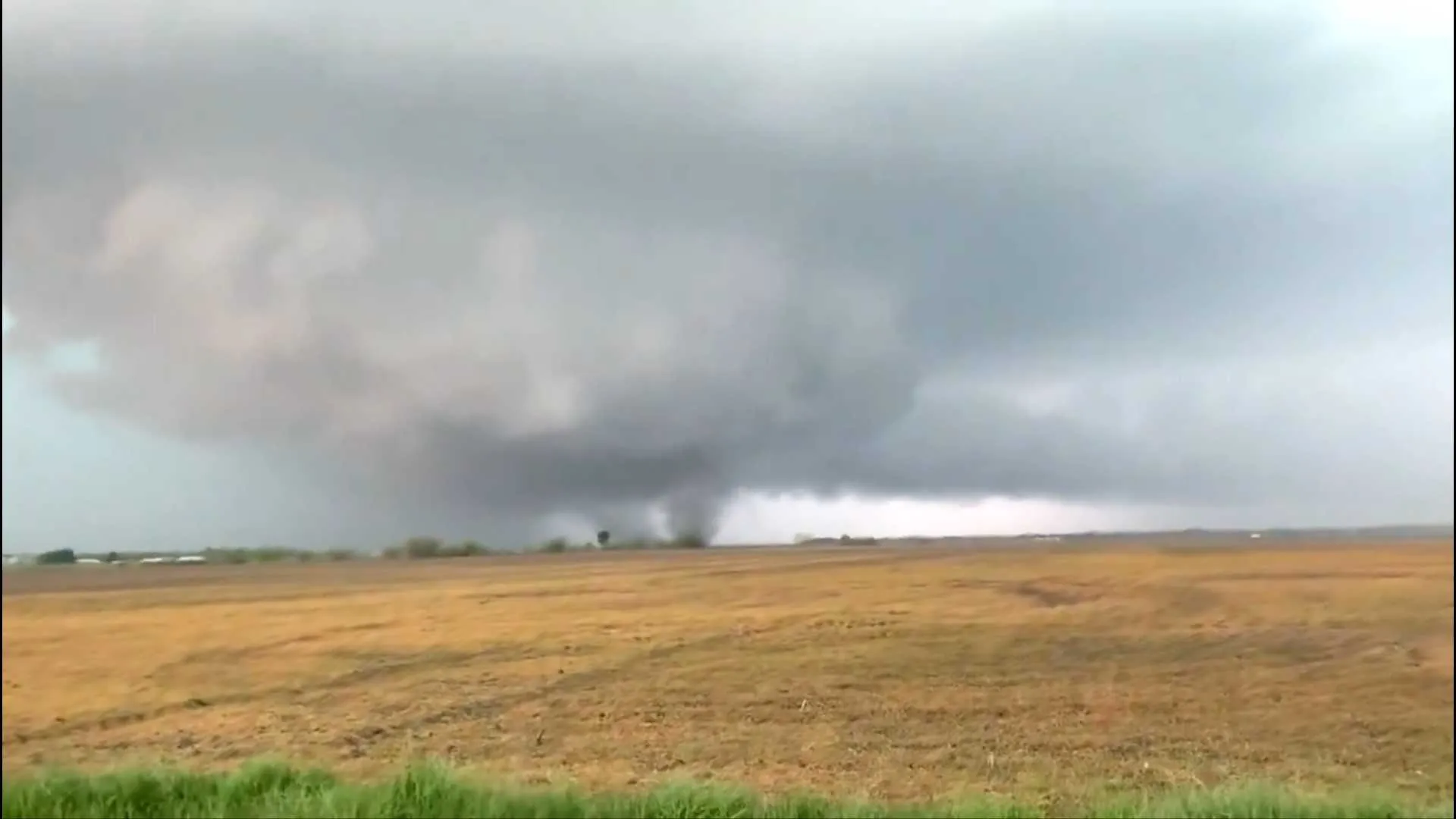 St. Louis Tornado: Destructive Twister Strikes as Sirens Sound