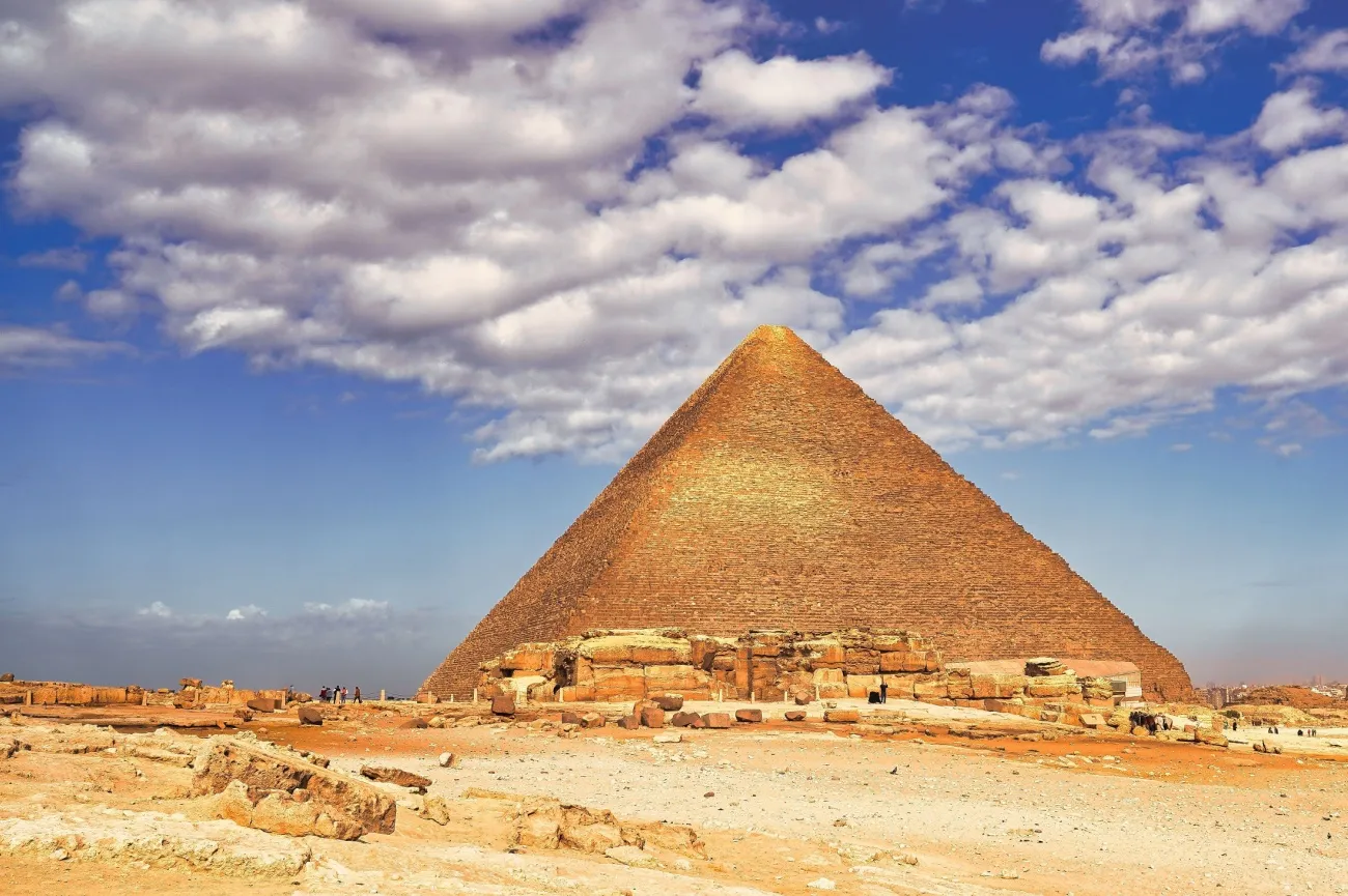 Unveiling the Secrets of the Pyramids of Giza: What You Didn't Know!