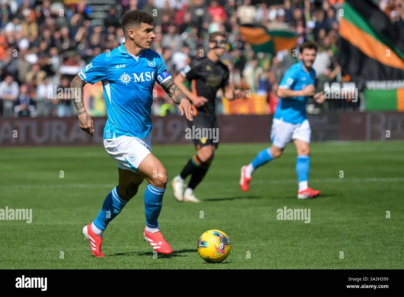 Venezia vs Napoli: A Clash of Titans or a David vs Goliath Showdown?