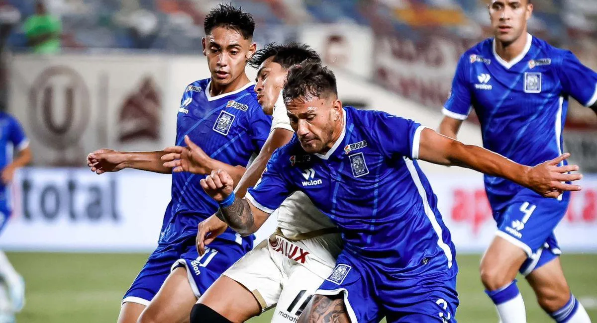 Alianza Atlético Shocks Universitario: The Unbeaten Streak Comes to an End!