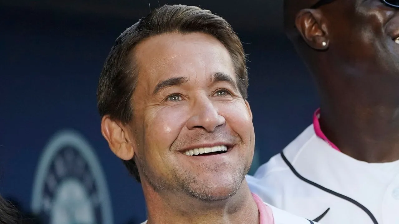 Bret Boone's Stunning Comeback: What You Need to Know!