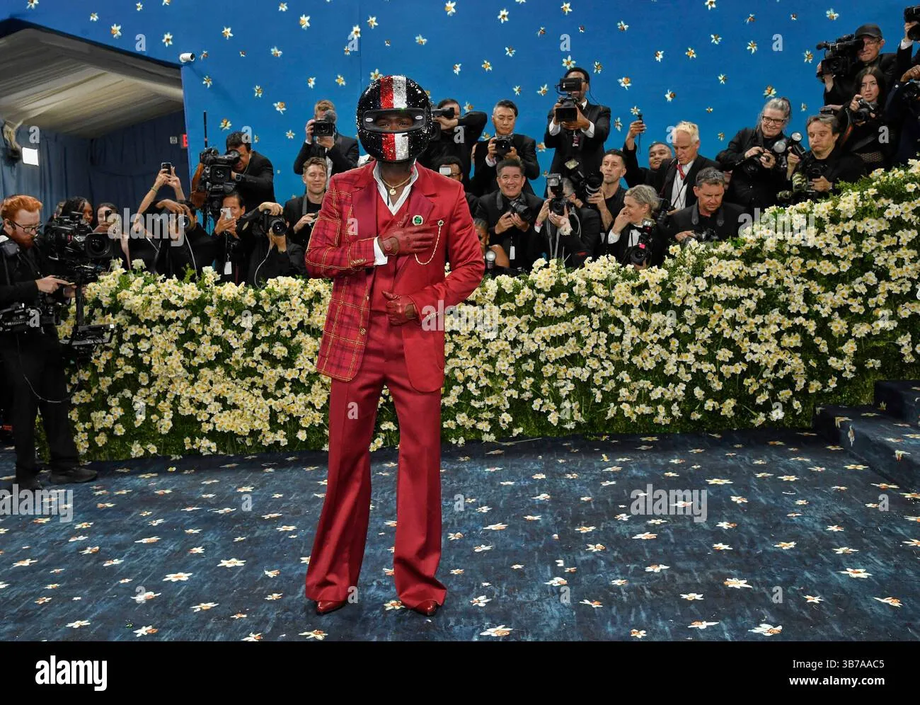 Damson Idris Steals the Spotlight with Stunning Met Gala F1 Reveal!