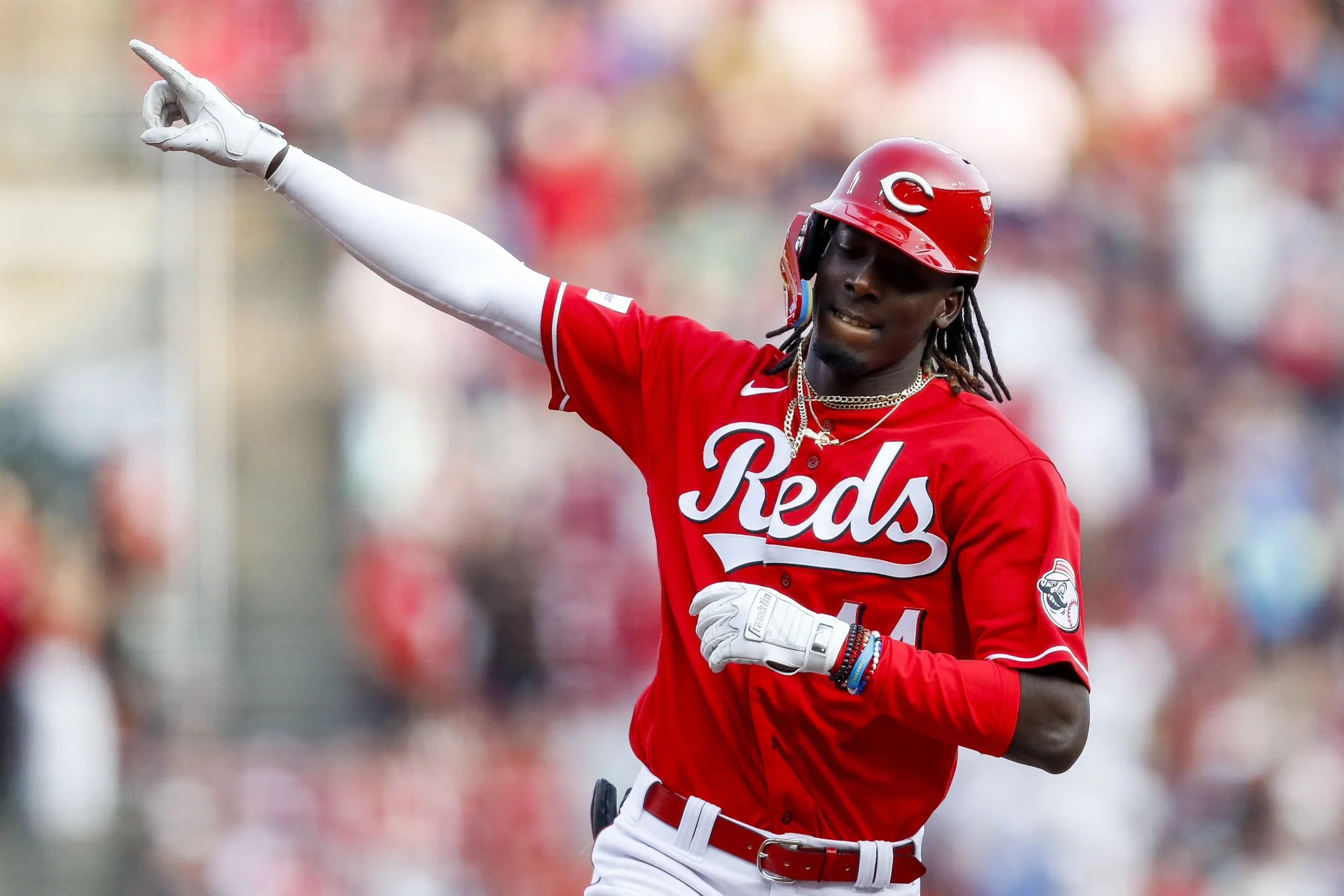 Elly De La Cruz: The Rising Star Taking the MLB by Storm!