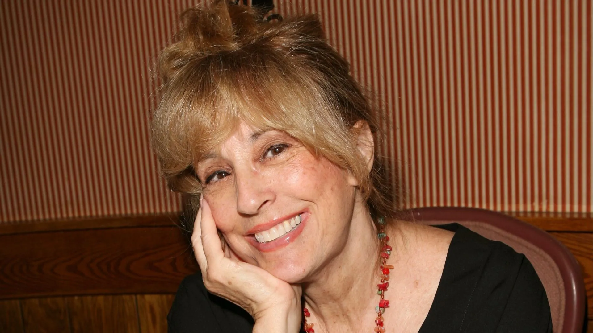 Farewell to a Legend: Denise Alexander, Beloved Soap Star, Passes Away at 85