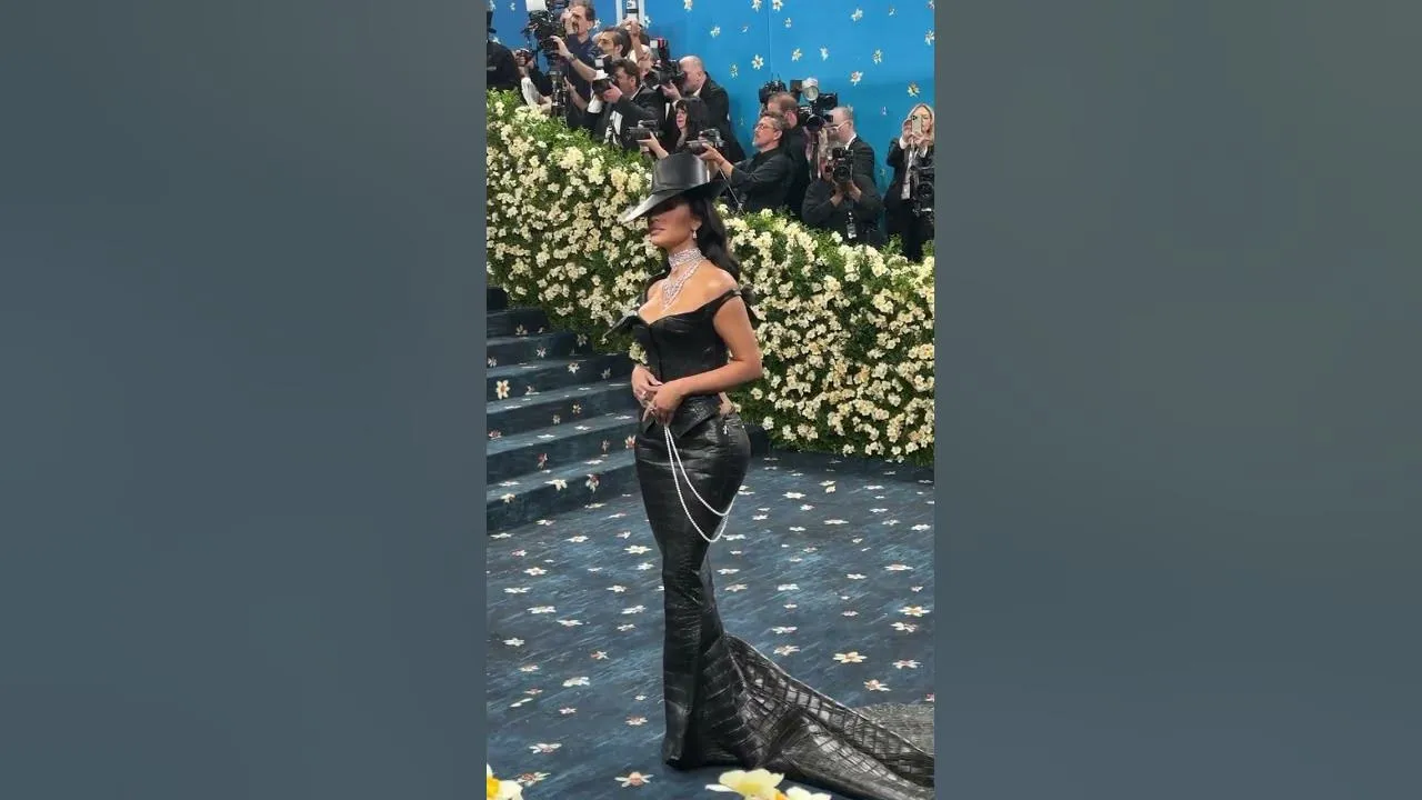 Kim Kardashian Stuns in Daring Leather Look at the 2025 Met Gala!