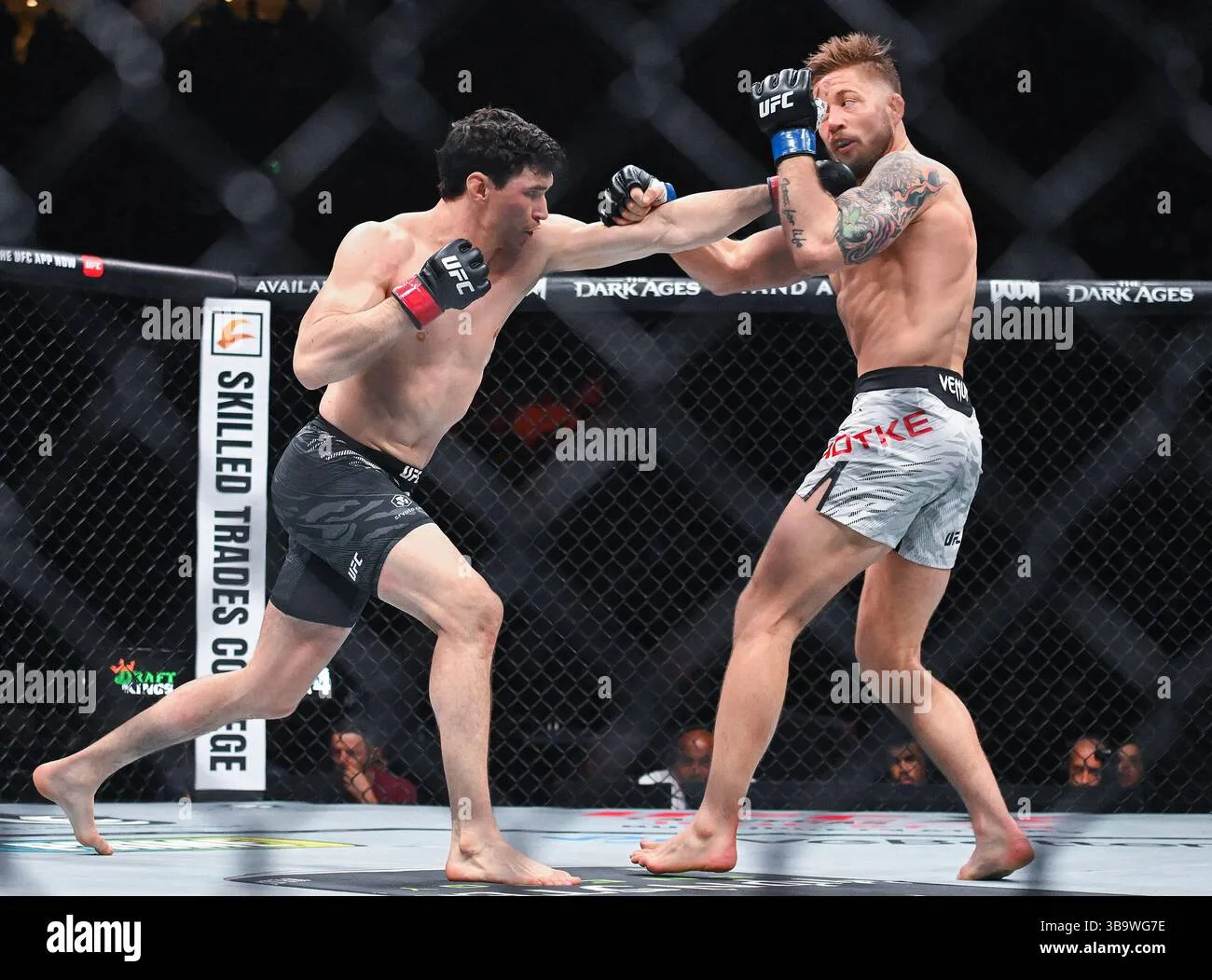 Mike Malott: The Rising Star Shaking Up the MMA World!