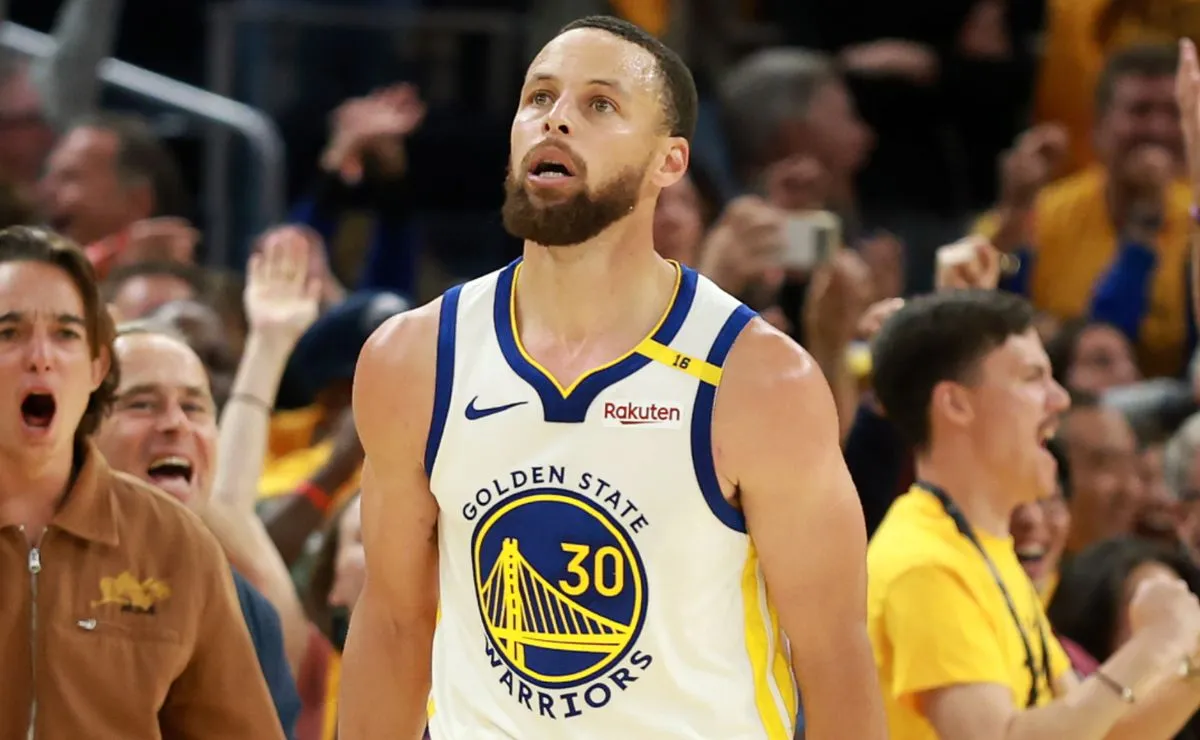 Will Steph Curry Make a Surprise Return Tonight? Fans Eager for Update!