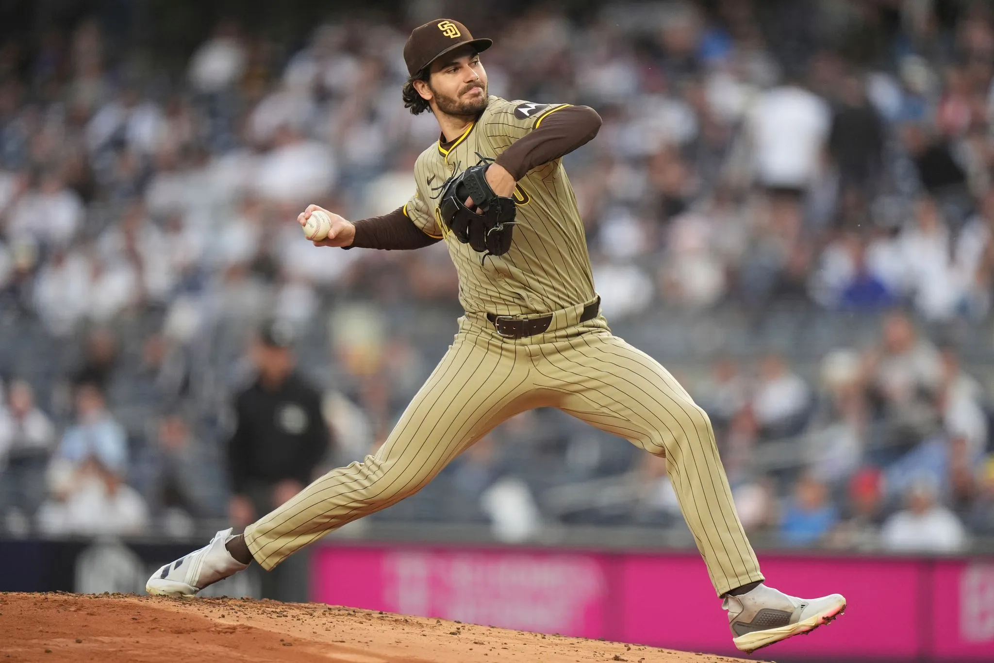 Yankees' Surprising Turnaround: Can They Claim the AL East Crown?