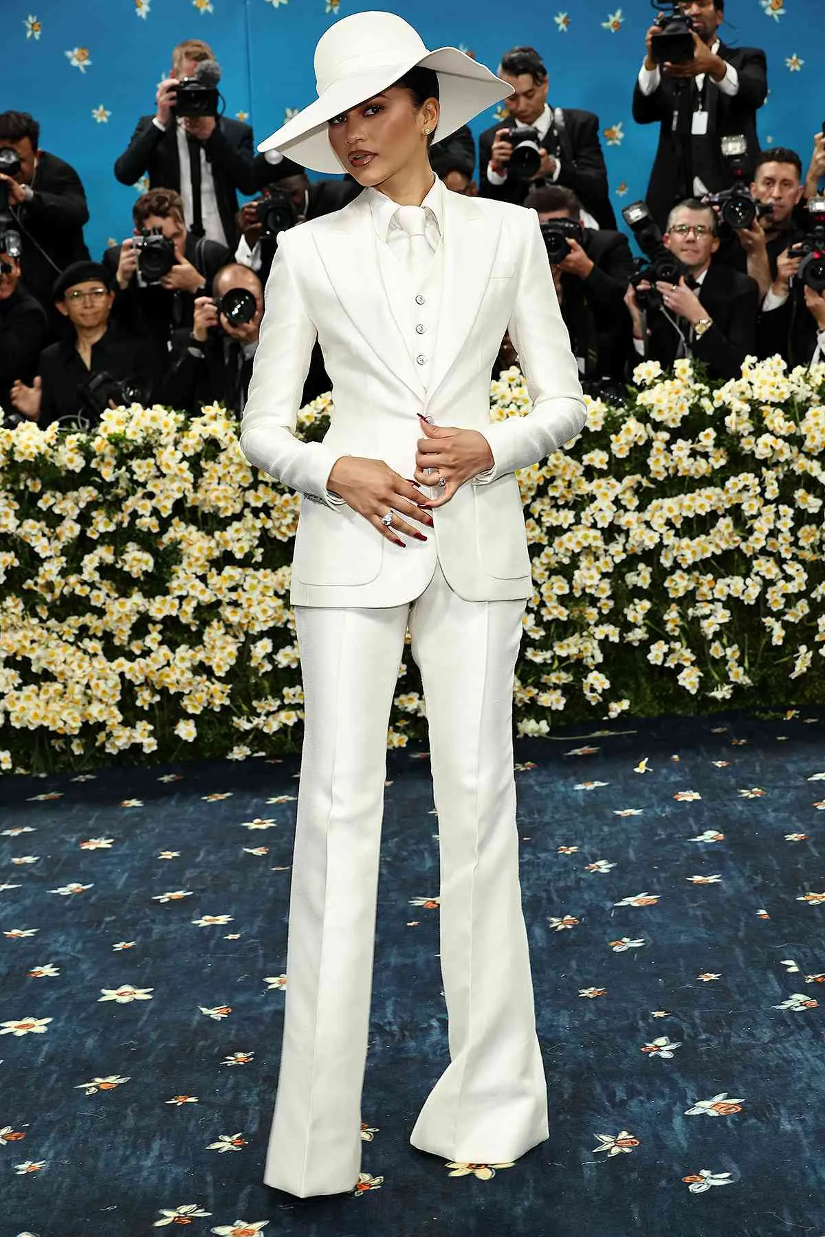 Zendaya's Stunning Met Gala 2025 Look: A Bold Tribute to Iconic Style